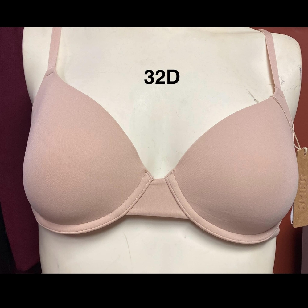 Skims 32D bra